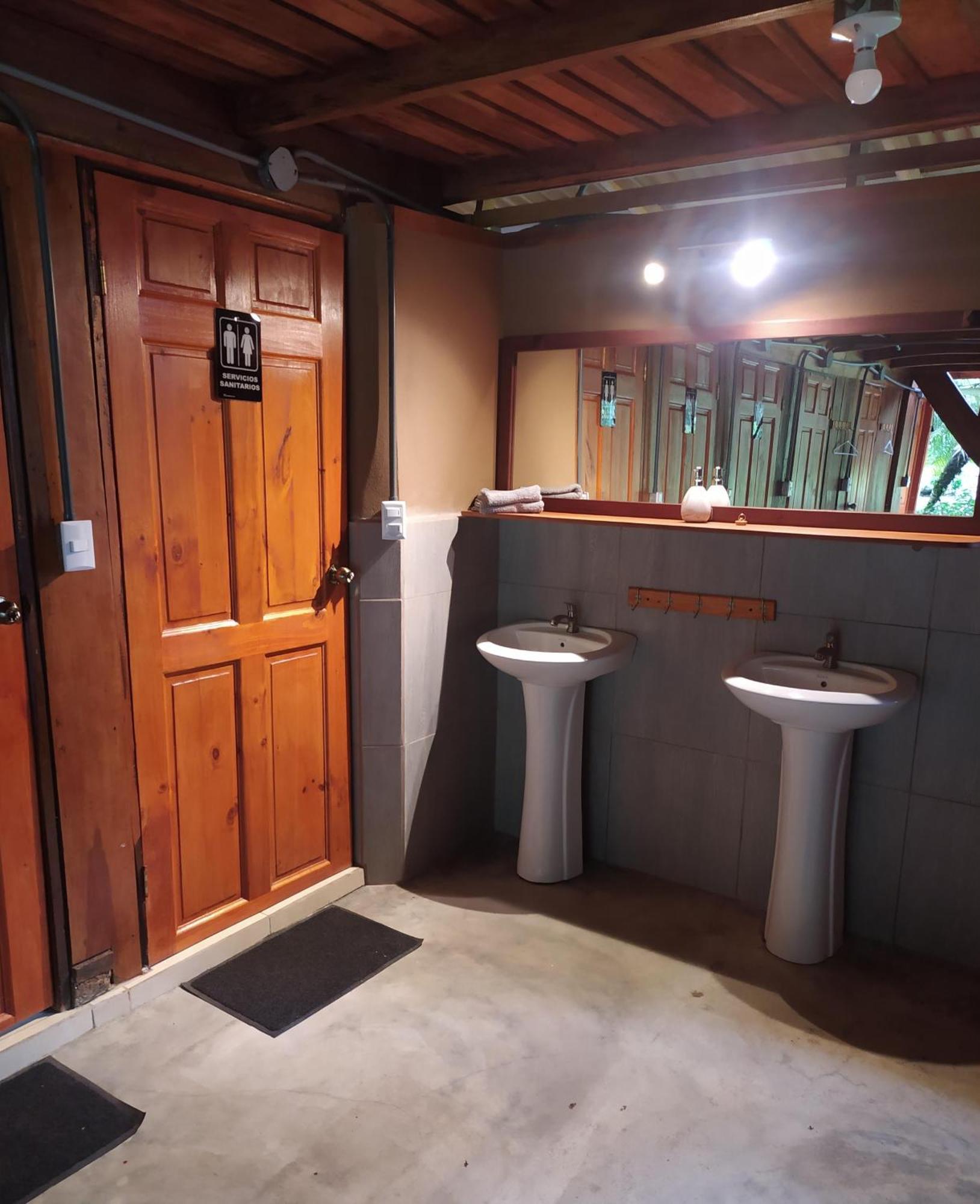 Mineral River Eco Village Upala Rum bild